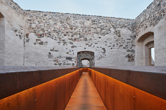 Zrekonstruovaný hrad Helfštýn ©BoysPlayNice